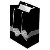 Happy 50th Birthday Bow op Black Medium Gift Bag Cadeauzakje (Voorkant Gekanteld)