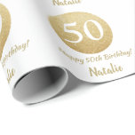 Happy 50th Birthday Gold Glitter en White Cadeaupapier<br><div class="desc">Fijne 50ste verjaardag Gold Glitter en White Wrapping Paper met persoonlijke naam. Voor verdere aanpassing,  te klikken gelieve de knoop "van de Aanpassing het"en ons ontwerphulpmiddel te gebruiken om deze sjabloon te wijzigen.</div>