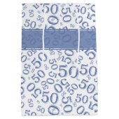 Happy 50th Birthday Number Pattern Blue/White Medium Cadeauzakje (Achterkant)