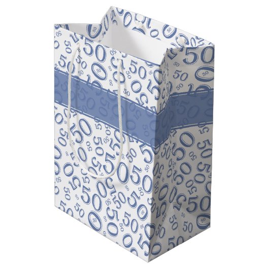 Happy 50th Birthday Number Pattern Blue/White Medium Cadeauzakje (Achterkant Gekanteld)