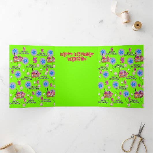 Happy 5th Birthday Kaart, #5 Green Drieluik Kaart (Binnen)