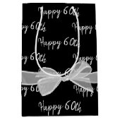 Happy 60th Birthday Bow op Black Medium Gift Bag Medium Cadeauzakje (Voorkant)