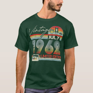 Happy 60th Birthday  juli 1962 60 Years Ol T-shirt
