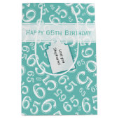 Happy 65th Birthday Number Pattern Blauwgroen en w Medium Cadeauzakje (Voorkant)
