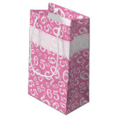 Happy 65th Birthday Number Pattern Pink and White Klein Cadeauzakje (Achterkant Gekanteld)