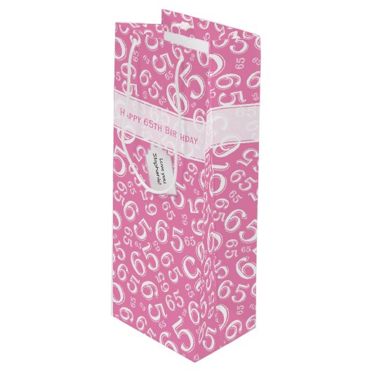 Happy 65th Birthday Number Pattern Pink and White Wijn Cadeautas (Voorkant Gekanteld)