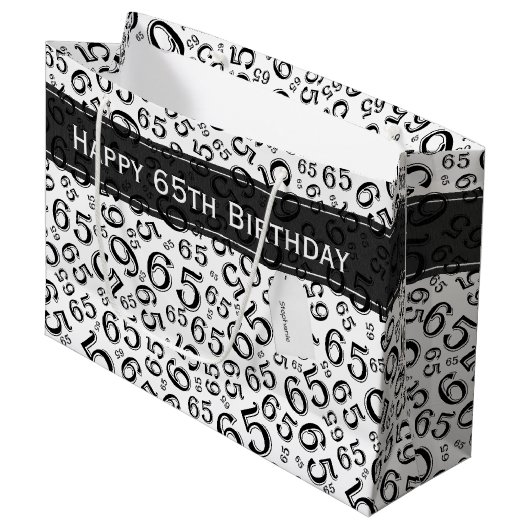 Happy 65th Birthday Party Theme Black and White Groot Cadeauzakje (Voorkant Gekanteld)