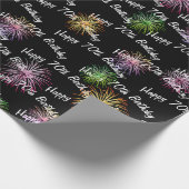 Happy 70th Birthday vuurwerk op zwart Cadeaupapier (Hoek)