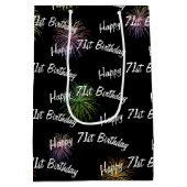 Happy 71st Birthday vuurwerk op zwart Medium Cadeauzakje (Achterkant)