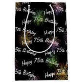 Happy 75th Birthday vuurwerk op zwart Medium Cadeauzakje (Voorkant)