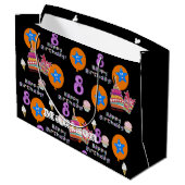 Happy 8th Birthday Gift Bag #8 Black Groot Cadeauzakje (Achterkant Gekanteld)