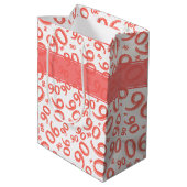 Happy 90th Birthday Number Pattern Coral/White Medium Cadeauzakje (Achterkant Gekanteld)