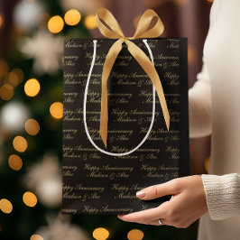 Happy Anniversary Script with Name Black Gold Medium Cadeauzakje