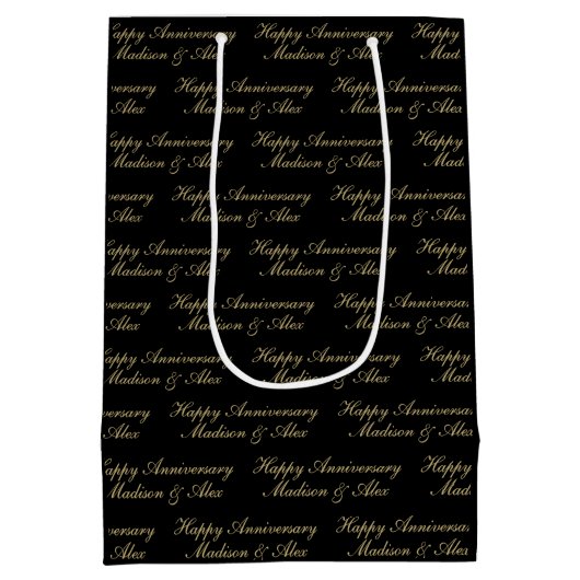 Happy Anniversary Script with Name Black Gold Medium Cadeauzakje (Achterkant)