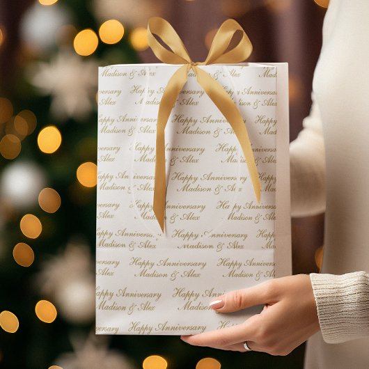 Happy Anniversary Script with Name White Gold Medium Cadeauzakje