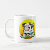 Happy Aries Ram Cartoon op Grass Koffiemok (Links)