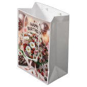 Happy Birthday, aardbeien in chocolade, door Nata Medium Cadeauzakje (Voorkant Gekanteld)