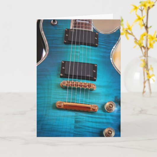 Happy Birthday - Blauwe gitaar Body Kaart (Gele Bloem)