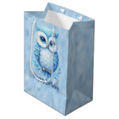 Happy Birthday Blue Uil op blauw Medium Cadeauzakje (Voorkant Gekanteld)