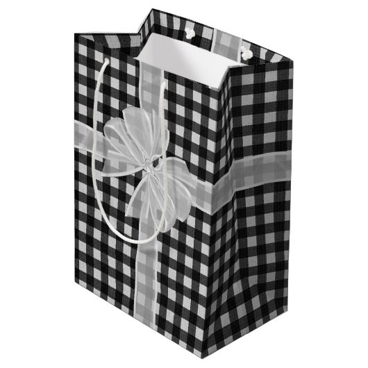 Happy Birthday Bow op Gingham Medium Cadeauzakje (Achterkant Gekanteld)