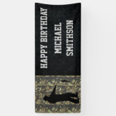 Happy Birthday Camo Vist Mannen Banner (Verticaal)