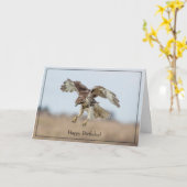 Happy Birthday Card Red-Tailed Hawk Kaart (Gele Bloem)