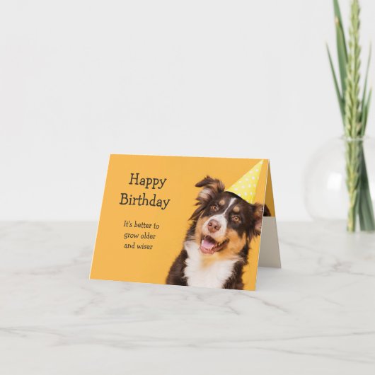 Happy Birthday Cute Dog die ouder wordt citaat Kaart (Voorkant)