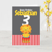 Happy Birthday Cute Lion op persoonlijke titel Lee Kaart (Gele Bloem)