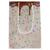 Happy Birthday Driving Chocolate Icing Medium Cadeauzakje (Achterkant)