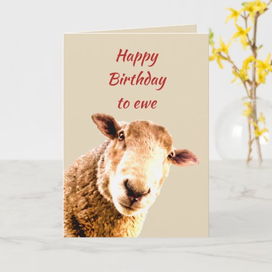 Happy Birthday Ewe Funny Sheep Animal Humor Kaart (Gele Bloem)
