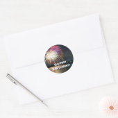 HAPPY BIRTHDAY Fireworks bij de Lake Celebration Ronde Sticker (Envelop)