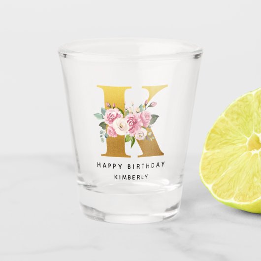 Happy Birthday Floral Monogram K Persoonlijke naam Shot Glas (Voorkant)