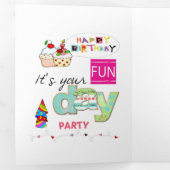 Happy Birthday FUN Cupcake Tri-Fold Kaart (Binnenzijde eerst)