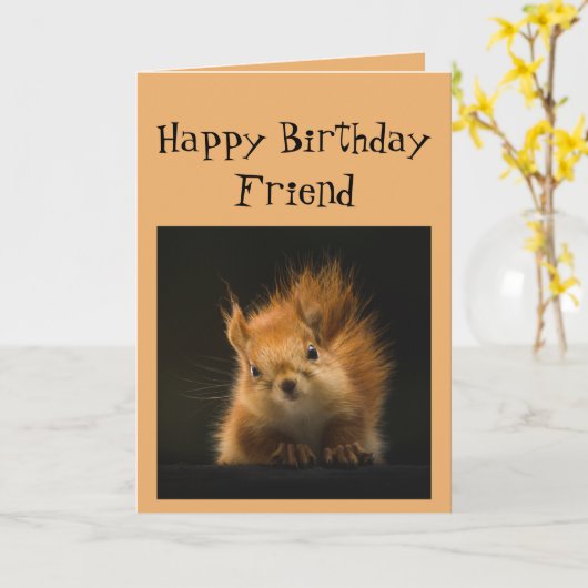 Happy Birthday Funny FRIEND Red Squirrel Kaart (Gele Bloem)