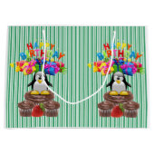 Happy Birthday Gift Bag Stripe Penguin Groot Cadeauzakje (Voorkant)