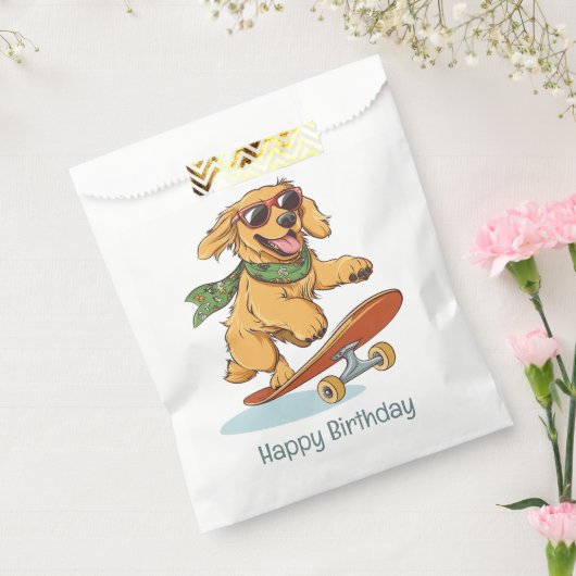 Happy Birthday Golden Retriever Dog Skateboarding Bedankzakje (Gezegeld)