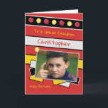 Happy Birthday Grandson red en zwarte foto Kaart<br><div class="desc">Personaliseer deze Verjaardag Kaart voor uw kleinzoon Ontworpen in rood,  zwart,  geel en grijs Voeg zijn naam Happy Birthday toe aan een speciale kleinzoon Een geweldige dag</div>