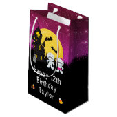 Happy Birthday Halloween Mummy Pink Klein Cadeauzakje (Achterkant Gekanteld)