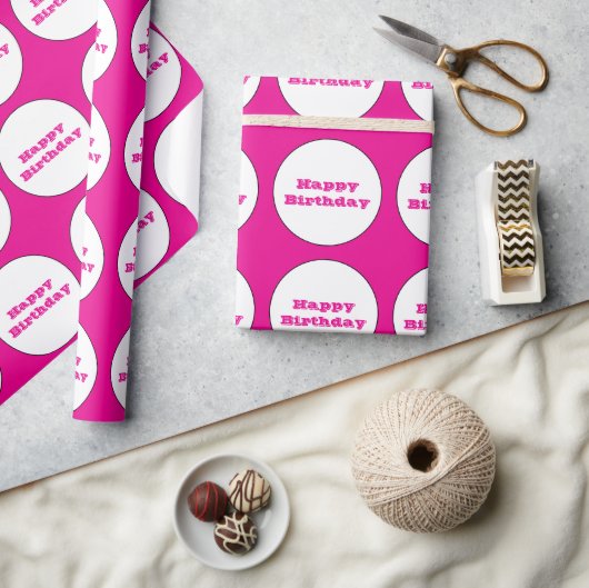 Happy Birthday Hot Roze Witte Polka Dots Schattige Cadeaupapier (Crafts)