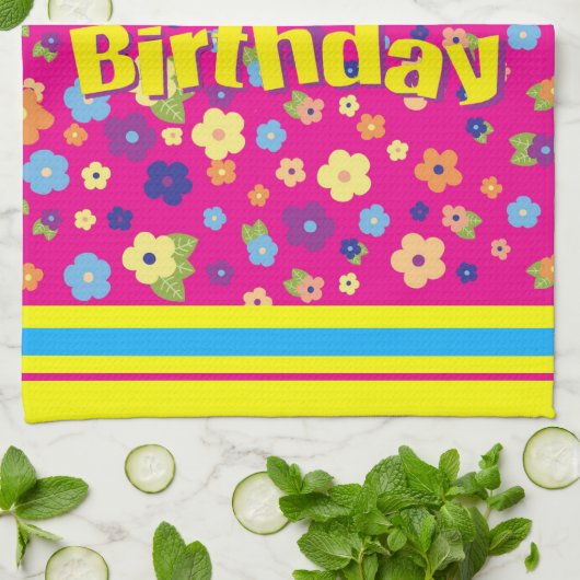 Happy Birthday in Flowers Theedoek (Gevouwen)