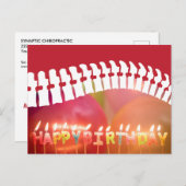 Happy Birthday-kaarsen en wervelkolom-chiropractis Briefkaart (Voorkant / Achterkant)