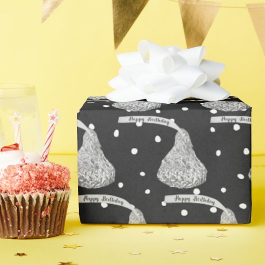 Happy Birthday Kisses over Stippen Cadeaupapier (Verjaardagsfeest)