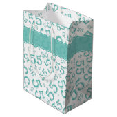 Happy Birthday Leeftijd 55 Getal Patroon Blauwgroe Medium Cadeauzakje (Achterkant Gekanteld)