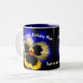 Happy Birthday Mam Pansy Flower Personalized Tweekleurige Koffiemok (Voorkant links)