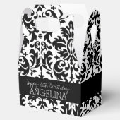 Happy Birthday met Trendy Black en White Damask Bedankdoosjes (Geopend)