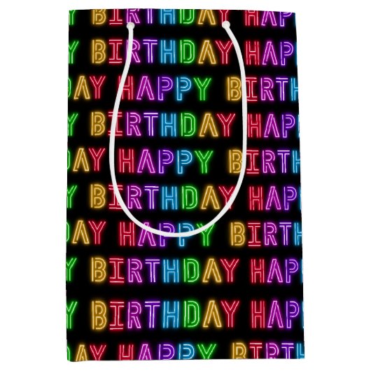 Happy Birthday Pattern Medium Cadeauzakje (Voorkant)