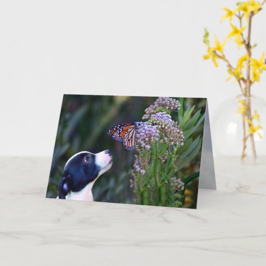 Happy Birthday Puppy en Butterfly Super Schattige Kaart (Gele Bloem)