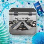 Happy Birthday Retro Typewriter Papieren Bordje (Feest)