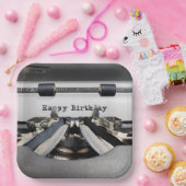 Happy Birthday Retro Typewriter Papieren Bordje (Feest)