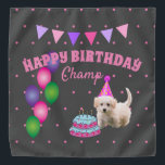 Happy Birthday schattige hond met taartpillen Bandana<br><div class="desc">Dit ontwerp heeft een schattige puppy met een verjaardagstaart. Dit ontwerp is een geweldig cadeau voor de verjaardag van een hond.</div>